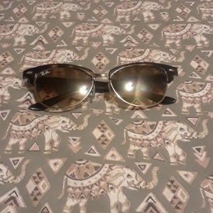 Leopard frame Ray Ban